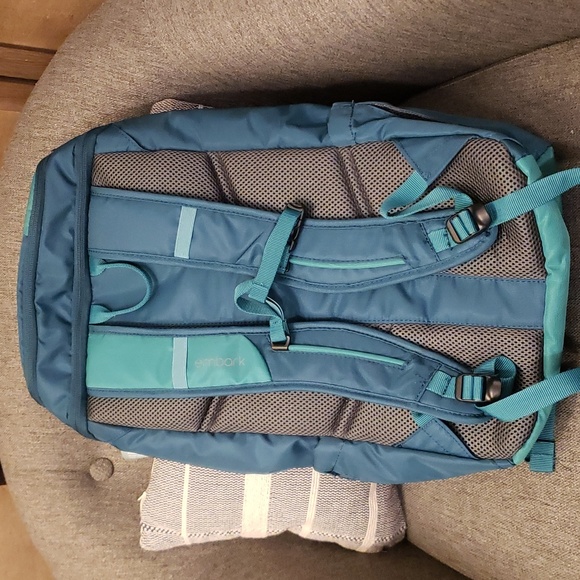 Embark 25L daypack - Picture 2 of 4